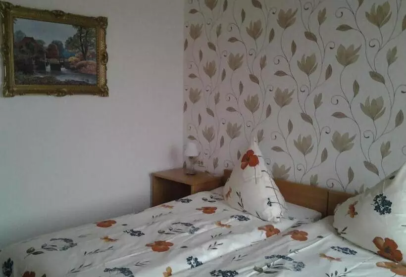 ベッドアンドブレックファースト Zur Alten Eiche