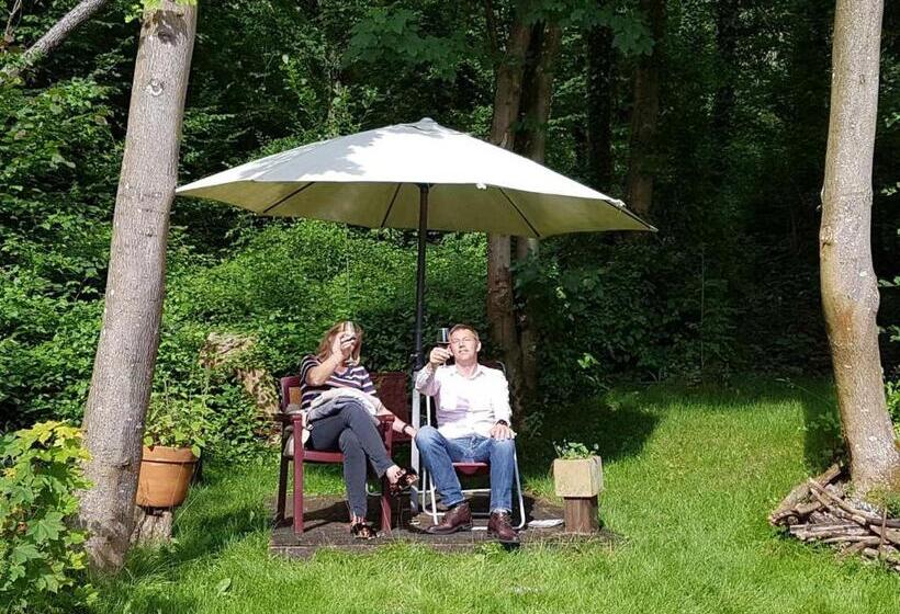 بنسيون Panamá Selva Backpacker