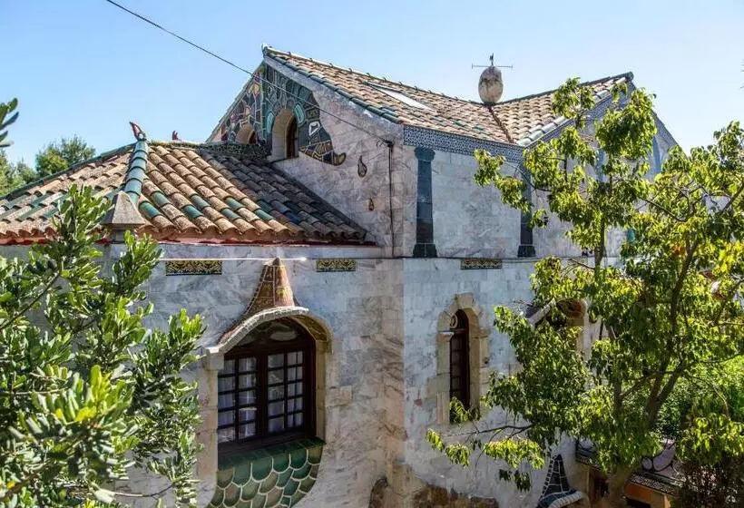 Apartamentos Gaudi Style