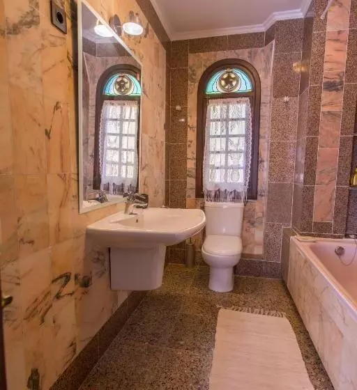 Apartamentos Gaudi Style