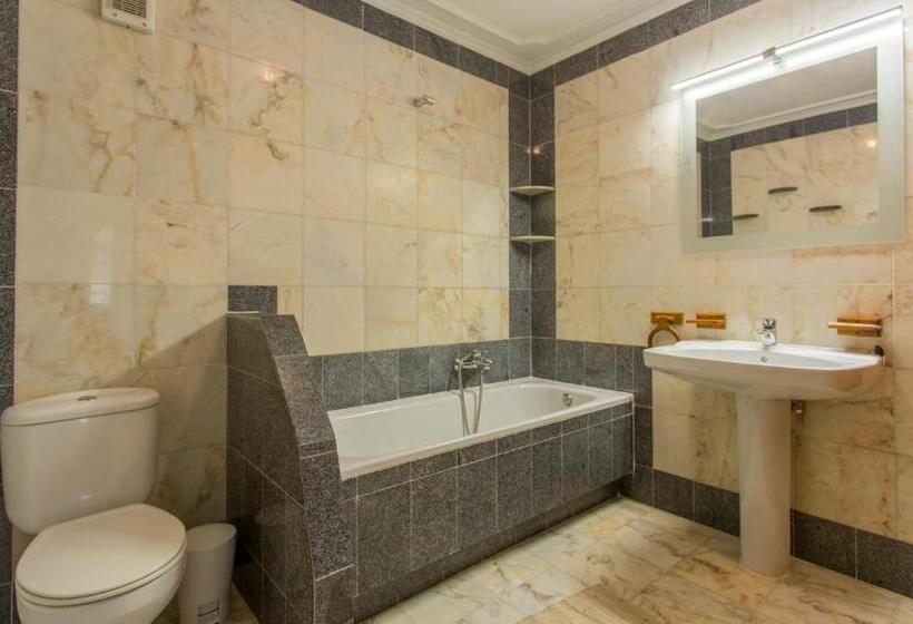 Apartamentos Gaudi Style