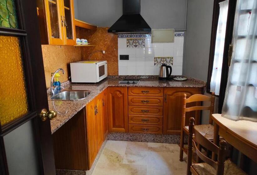 Apartamentos Gaudi Style