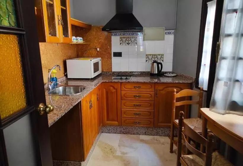 Apartamentos Gaudi Style