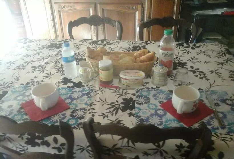 ベッドアンドブレックファースト Charmante Chambre D Hôte