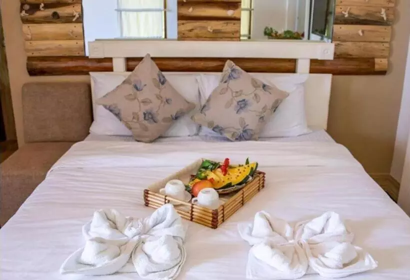 تختخواب و صبحانه Peak View Resort