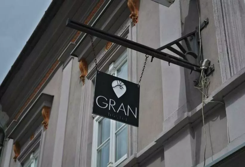 Gran Hostel