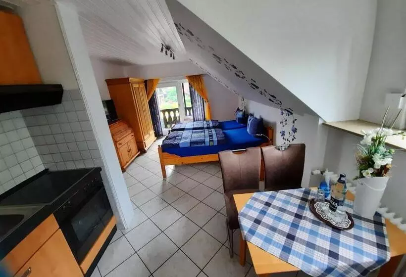 Hotelli Landhaus Burs