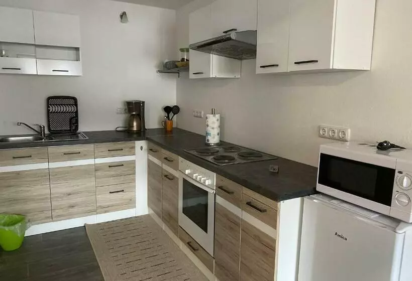 ホテル Nagelfluhhaus Hirsch