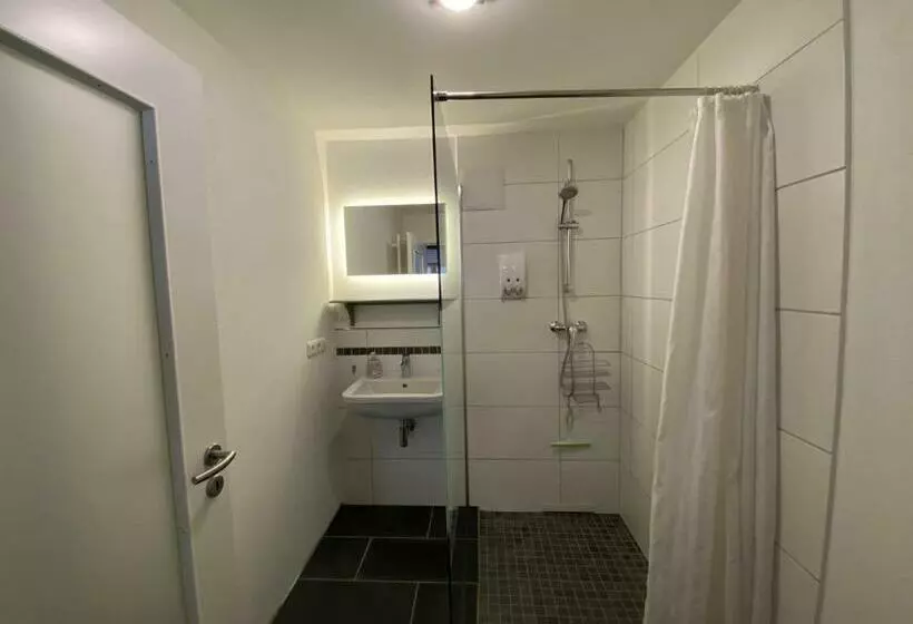 ホテル Nagelfluhhaus Hirsch