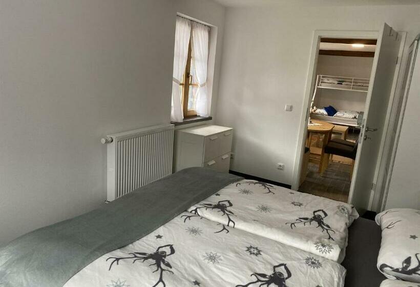 Hotel Nagelfluhhaus Hirsch