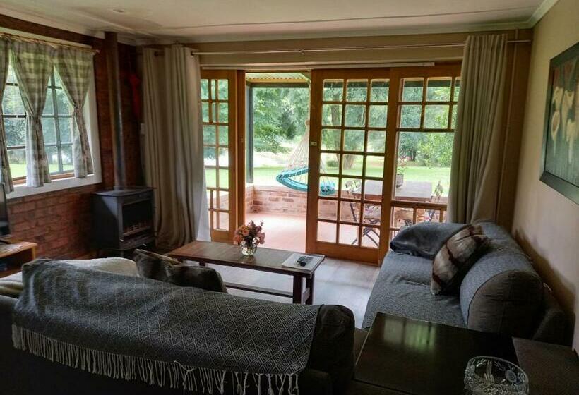 בית מלון כפרי Old Balgowan Farm Cottage