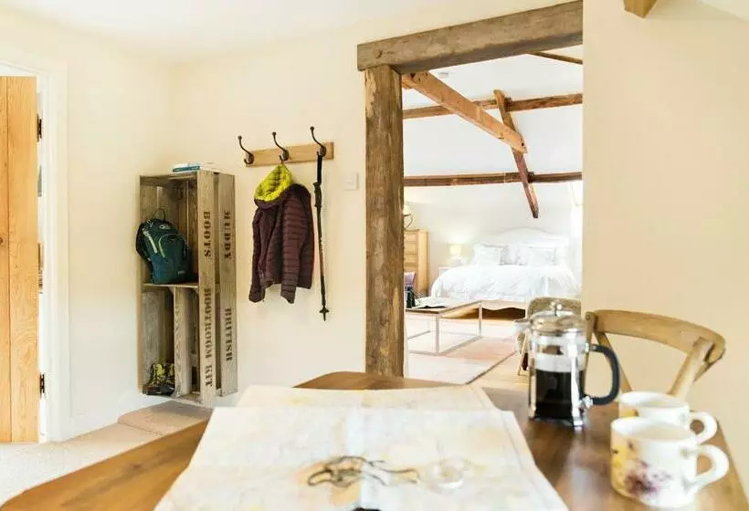 Neuadd B&b Suites