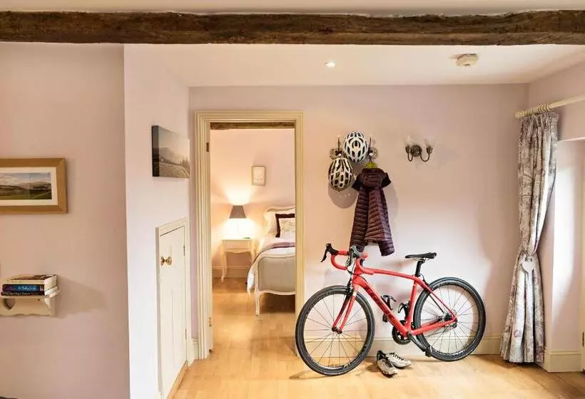 Neuadd B&b Suites