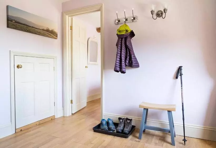 Neuadd B&b Suites