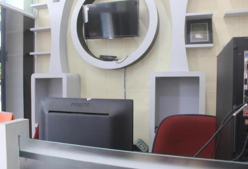 Pensão Aurora Guest House