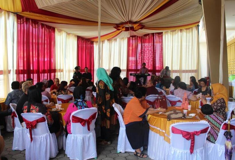 Pensão Aurora Guest House