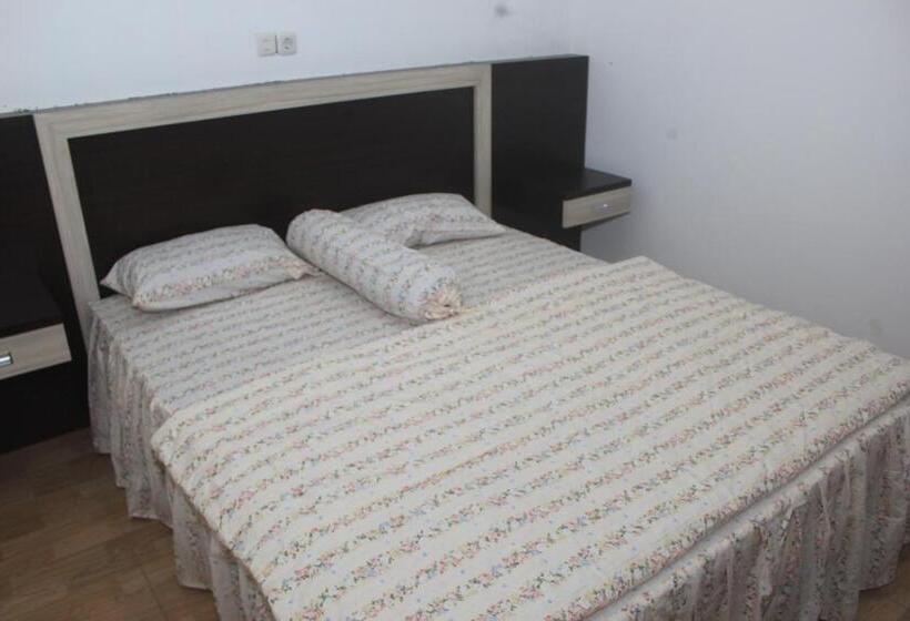 Pensão Aurora Guest House