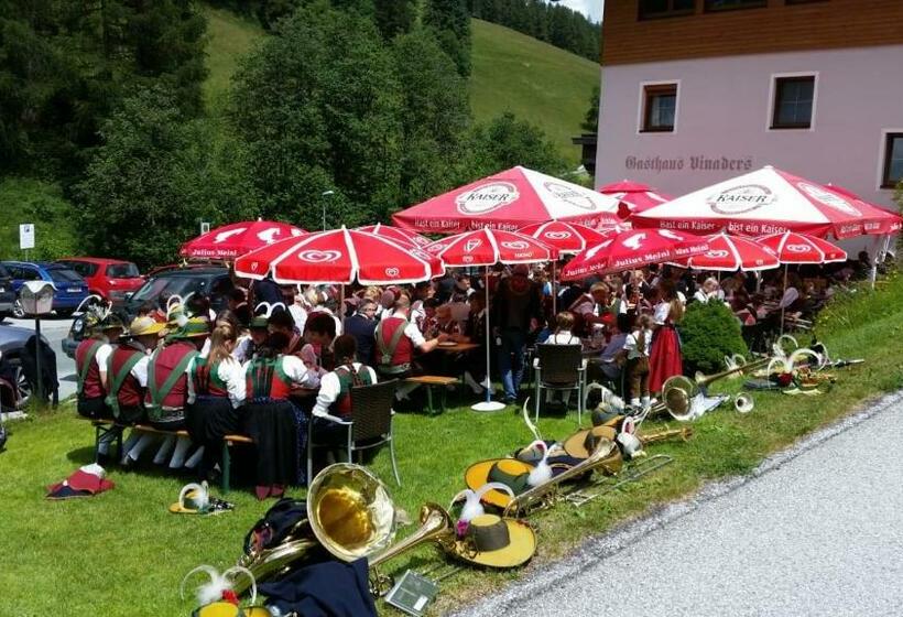 호스텔 Gasthaus Vinaders