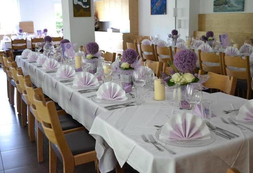 호스텔 Gasthaus Vinaders