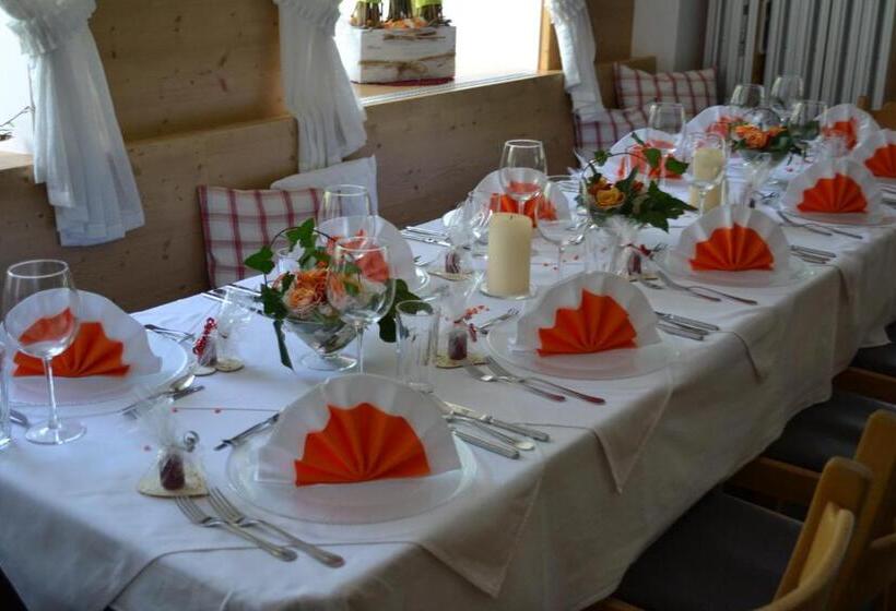 호스텔 Gasthaus Vinaders