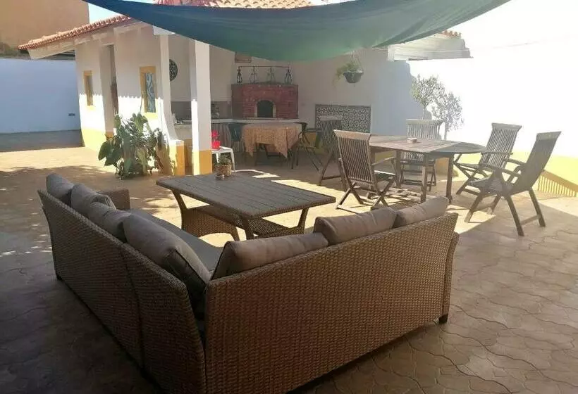 تختخواب و صبحانه Casa Dos Pingos De Mel