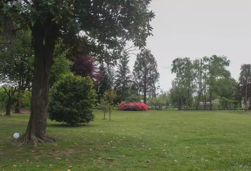 ベッドアンドブレックファースト Cascina Cattabreghetta