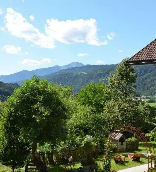 Aamiaismajoitus (B&B) Falkenau