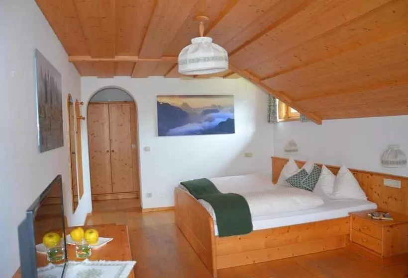 Aamiaismajoitus (B&B) Falkenau