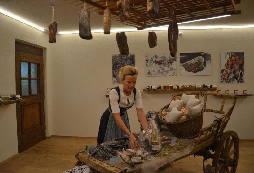 ベッドアンドブレックファースト Falkenau