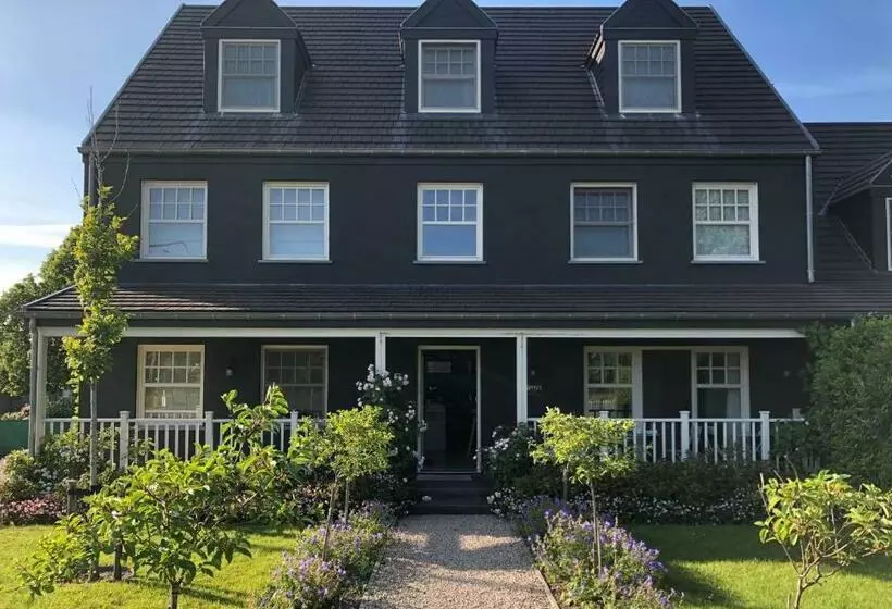 Aamiaismajoitus (B&B) Morris Coffee & Crafts