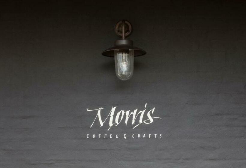 צימר Morris Coffee & Crafts