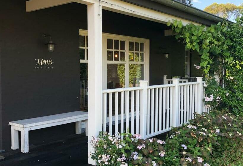 مبيت وإفطار Morris Coffee & Crafts