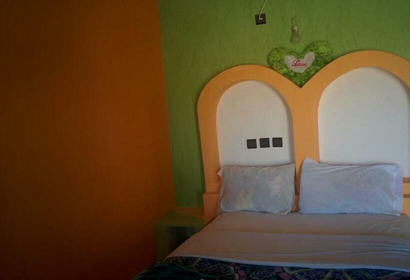 בית מלון כפרי Auberge Bougafer