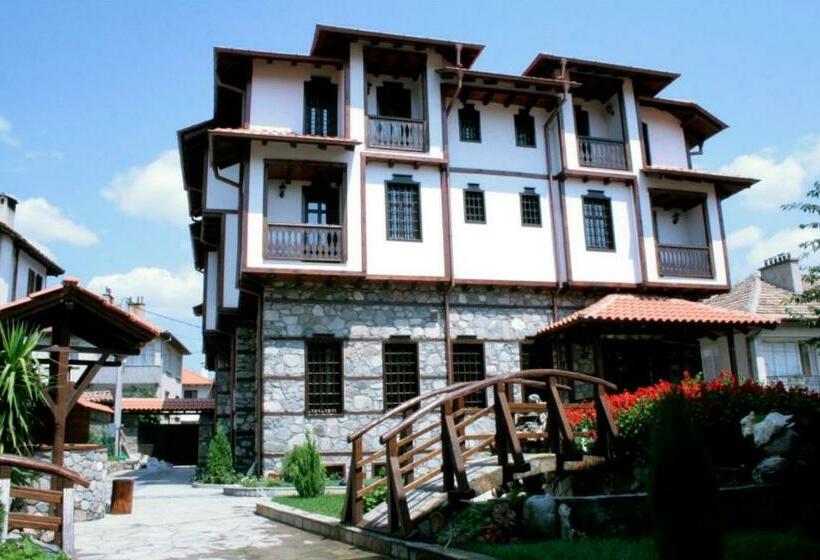 פנסיון Enchevite Strannopriemnitsi