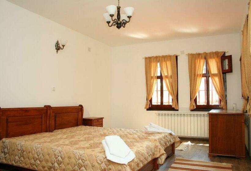 פנסיון Enchevite Strannopriemnitsi