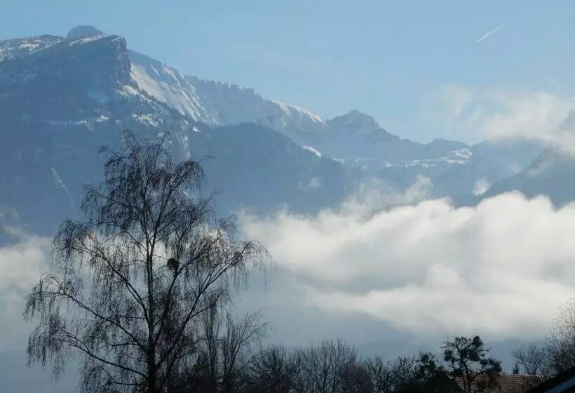 Majatalo Le Charmagit