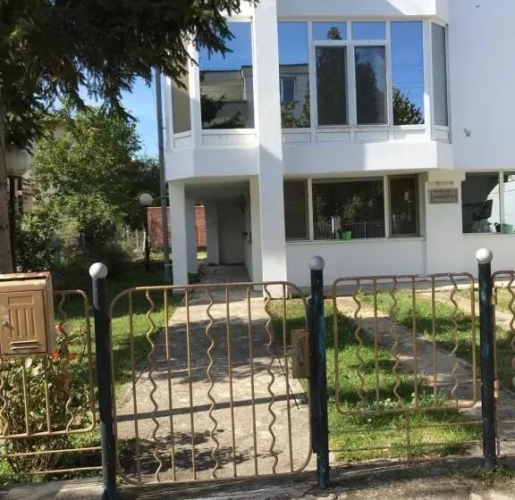 پانسیون Milena`s House