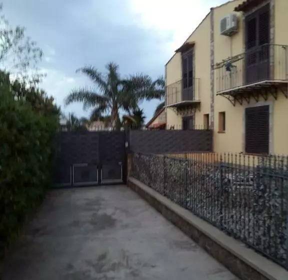 پانسیون Villa Enza