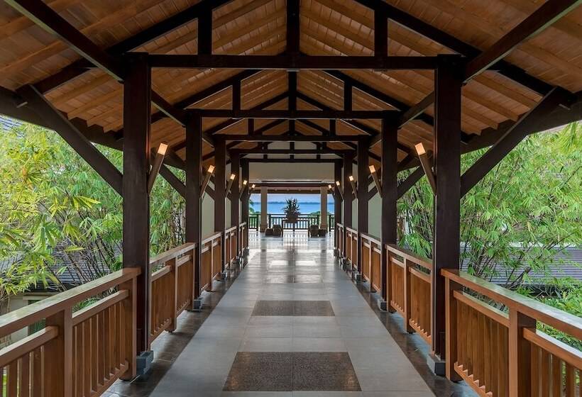 Crimson Resort And Spa   Mactan Island, Cebu