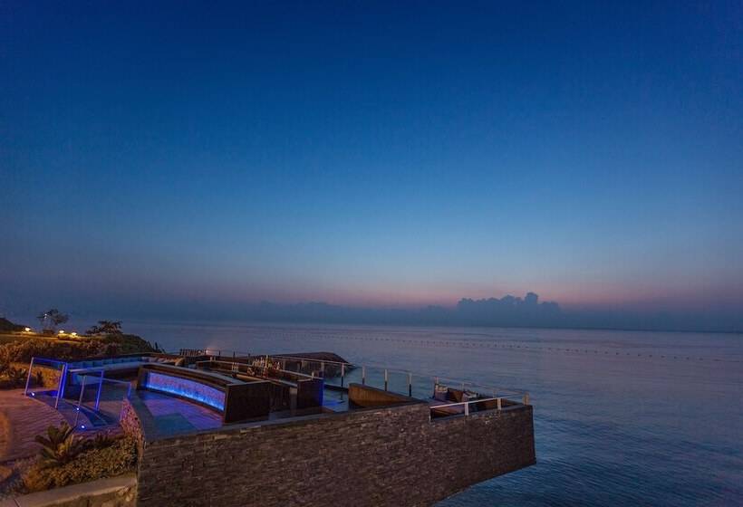 Crimson Resort And Spa   Mactan Island, Cebu