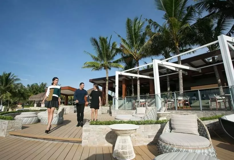 Crimson Resort And Spa Mactan Island, Cebu