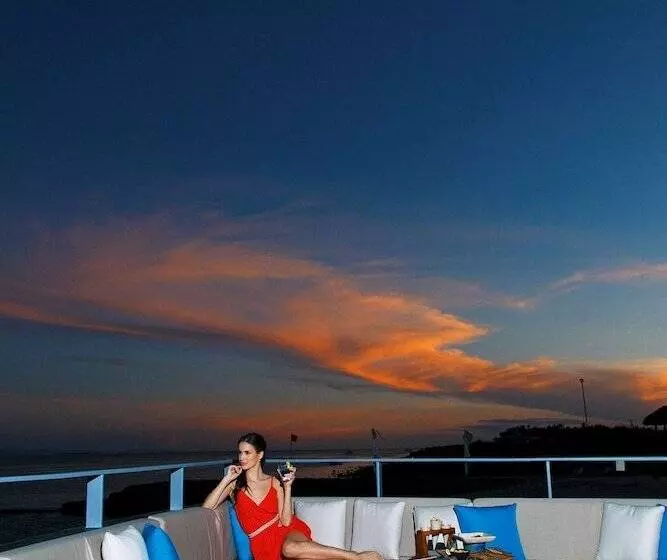 Crimson Resort And Spa Mactan Island, Cebu