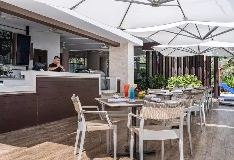 Crimson Resort And Spa Mactan Island, Cebu