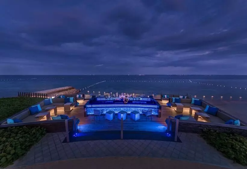 Crimson Resort And Spa Mactan Island, Cebu