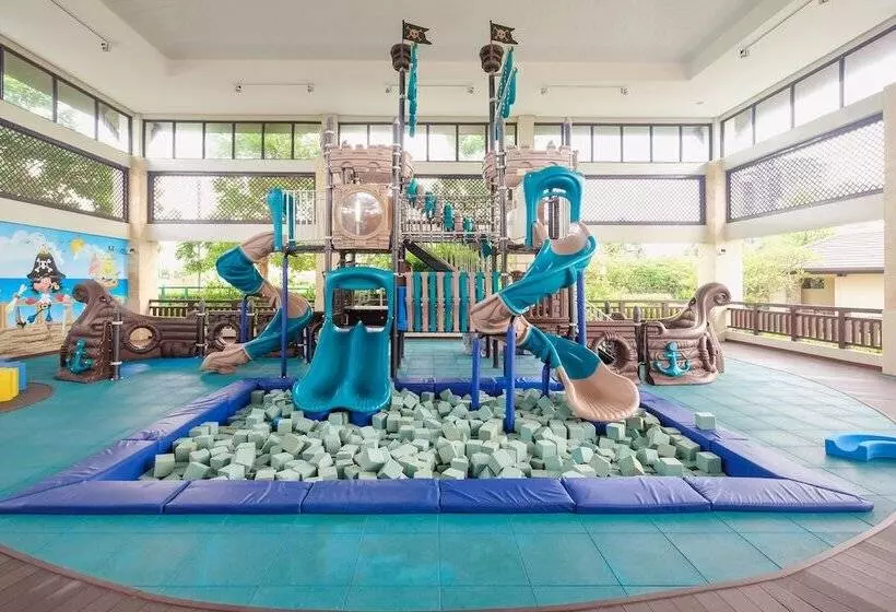 Crimson Resort And Spa Mactan Island, Cebu