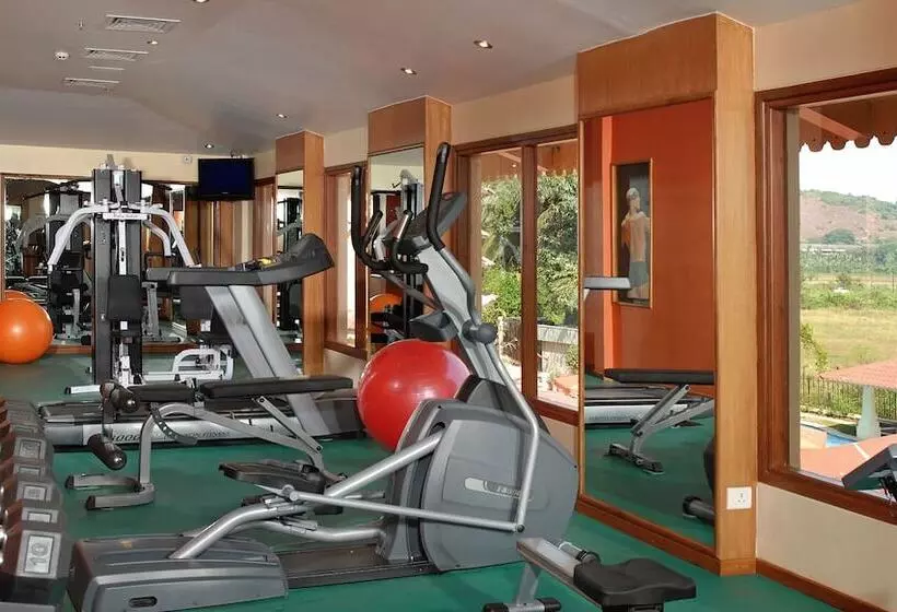 Отель Acron Candolim Regina