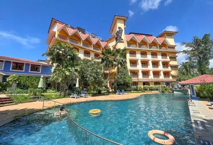 Отель Acron Candolim Regina