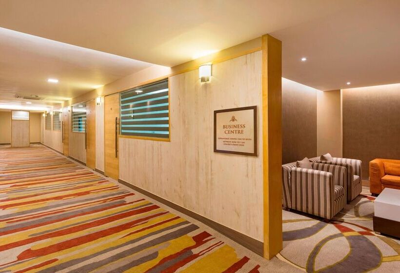 בית מלון כפרי Courtyard By Marriott Ahmedabad