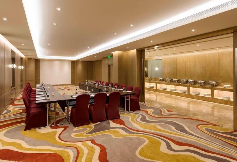 בית מלון כפרי Courtyard By Marriott Ahmedabad