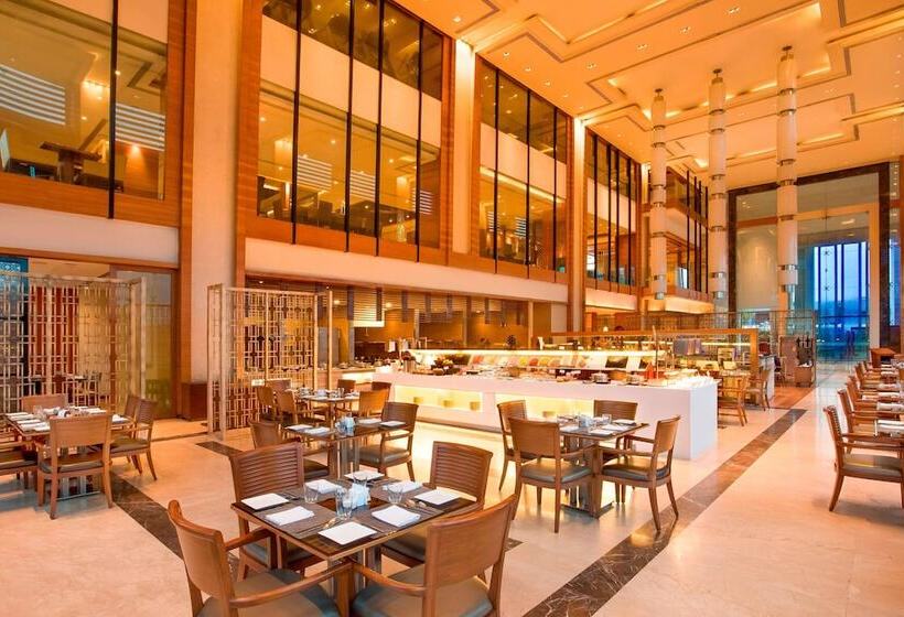 בית מלון כפרי Courtyard By Marriott Ahmedabad